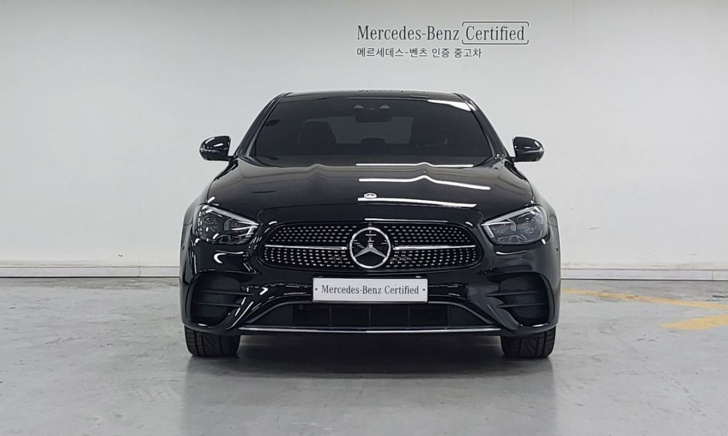 Mercedes-Benz E-Class E350 4MATIC AMG Line, 2022
