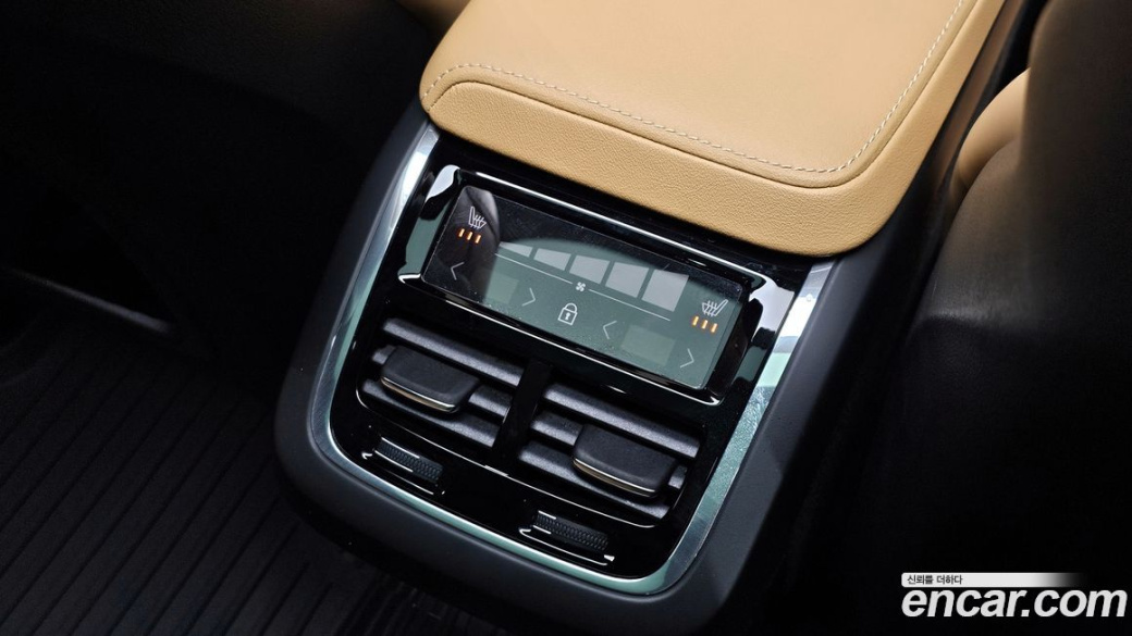 Volvo XC60 B5 Inscription, 2022
