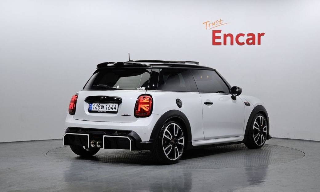 Mini Cooper JCW, 2024