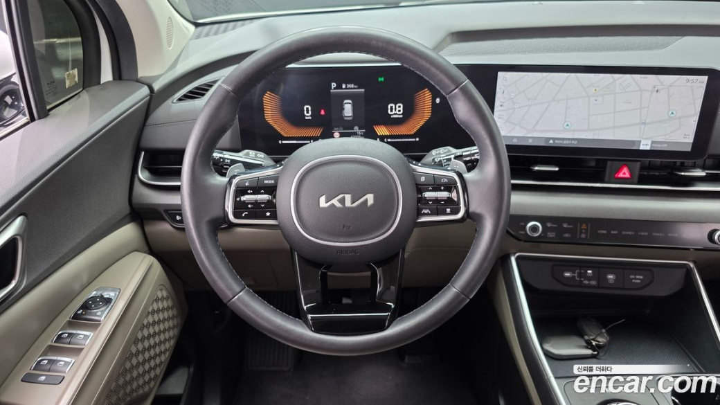 Kia Carnival 9-Seater Prestige, 2024