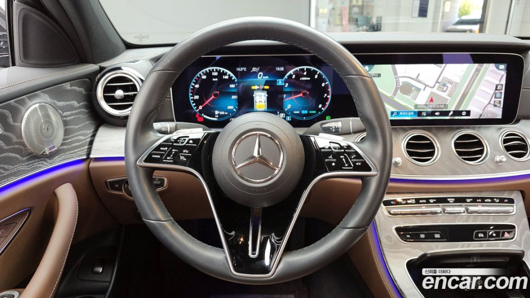 Mercedes-Benz E-Class E350 4MATIC Exclusive, 2023