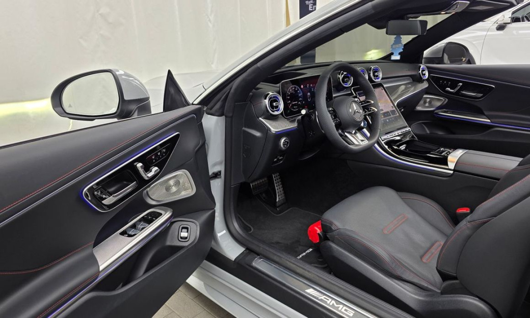 Mercedes-Benz CLE-Class AMG CLE53 4MATIC+ Cabriolet, 2025
