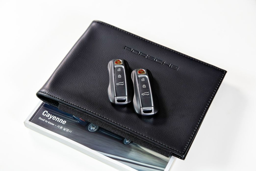 Porsche Cayenne 3.0, 2024