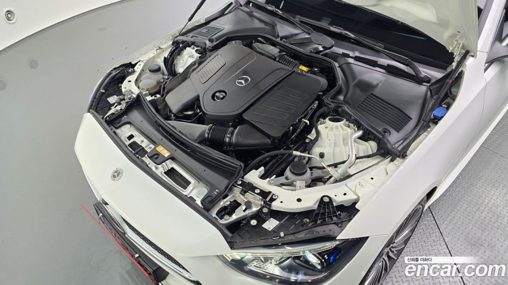 Mercedes-Benz C-Class C300 4MATIC AMG Line, 2023