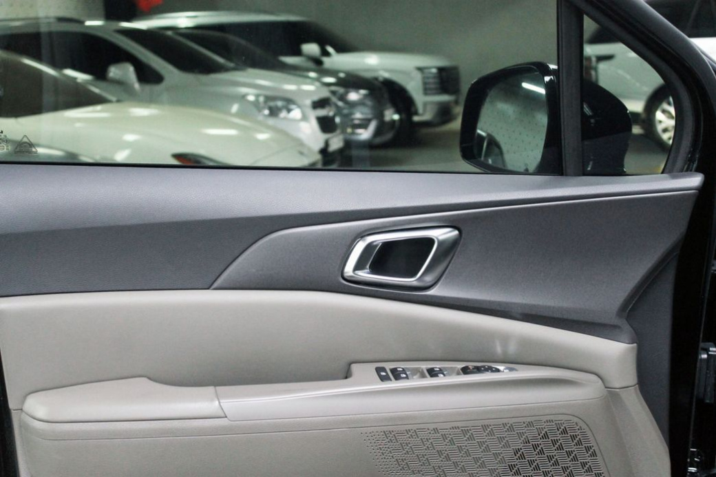 Kia Carnival 9-Seater Noblesse, 2024