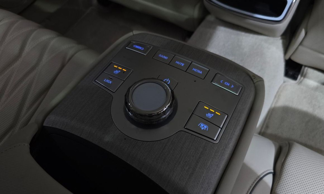 Genesis G80 Gasoline 2.5 Turbo AWD, 2025