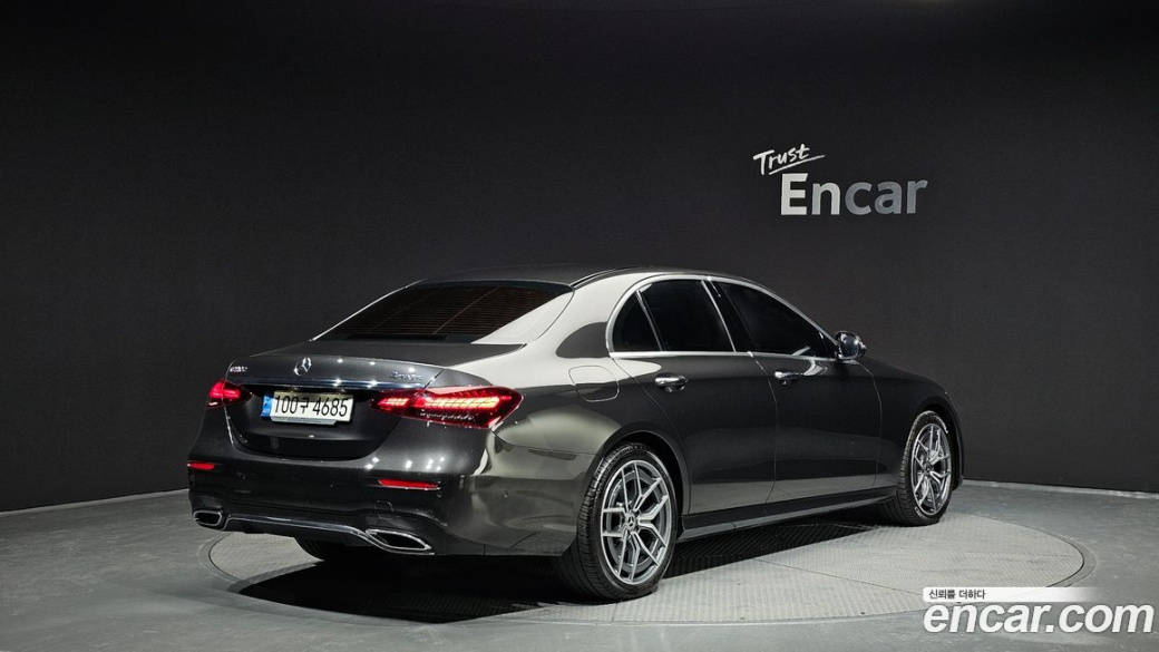 Mercedes-Benz E-Class E220d 4MATIC AMG Line, 2022