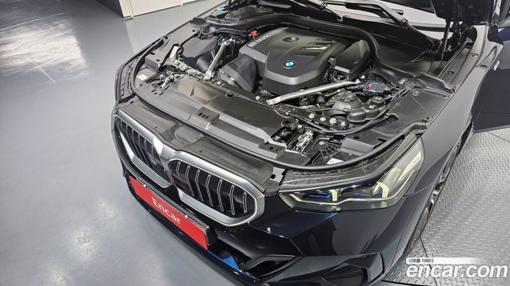 BMW 5-Series 520i M Sport, 2024
