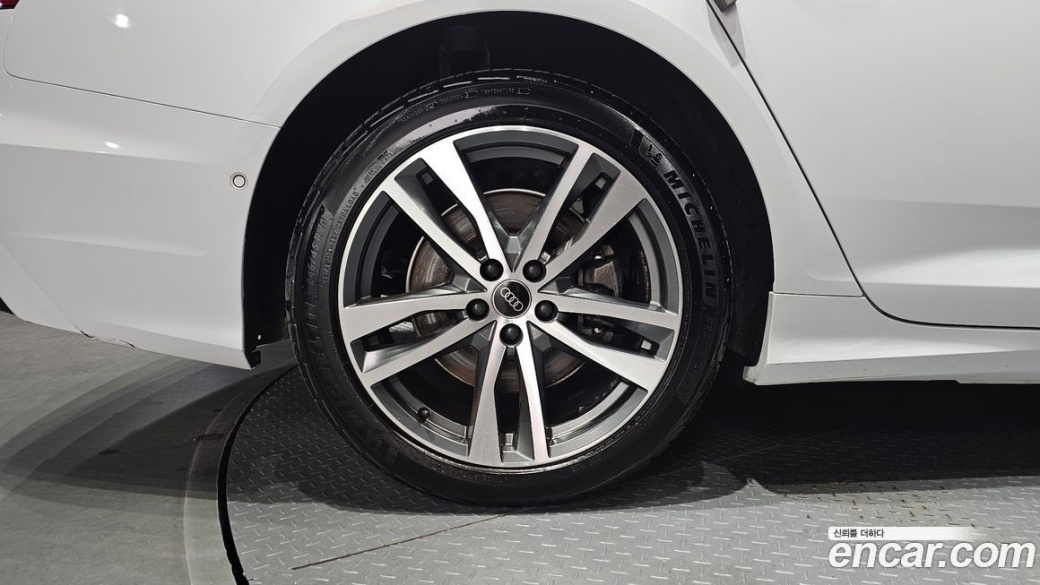 Audi A6 45 TFSI Premium, 2023