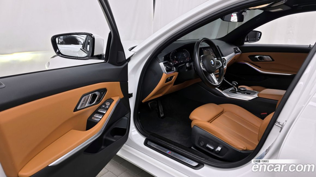BMW 3-Series 320i M Sport, 2022