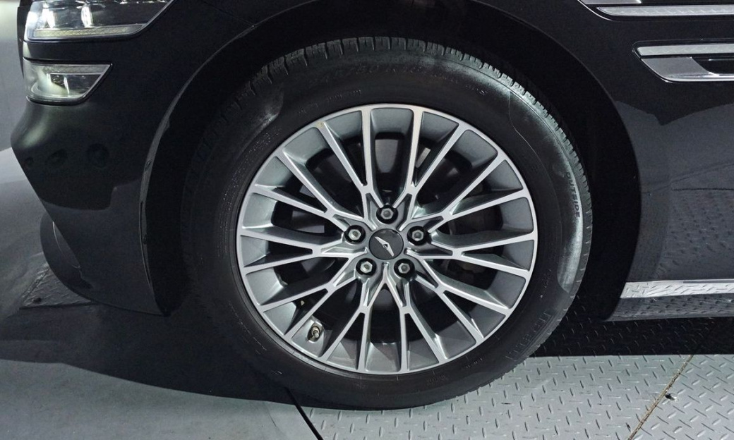 Genesis G80 Gasoline 2.5 Turbo AWD, 2024