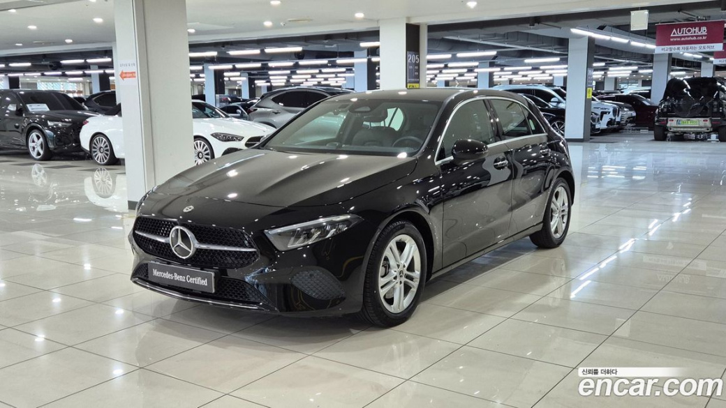 Mercedes-Benz A-Class A220 Hatchback, 2024