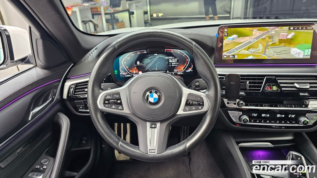 BMW 5-Series 520i M Sport, 2023