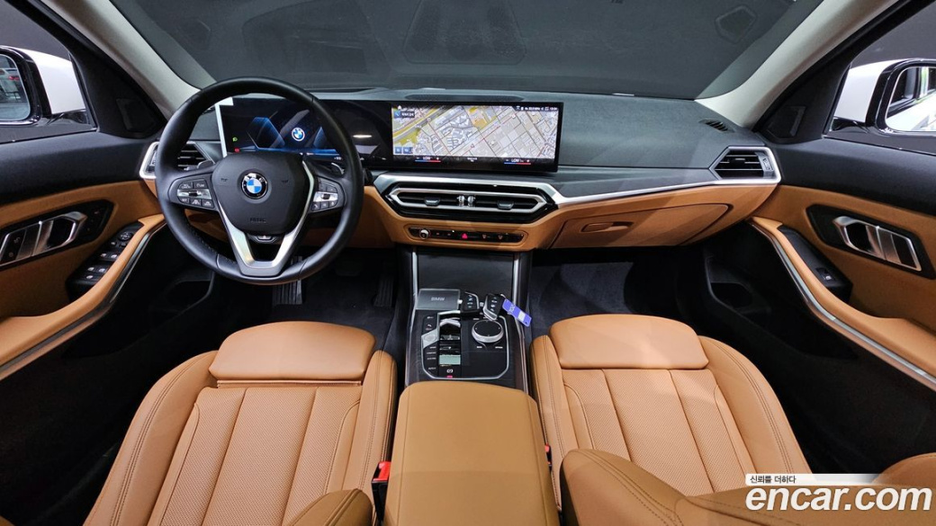 BMW 3-Series 320i, 2023