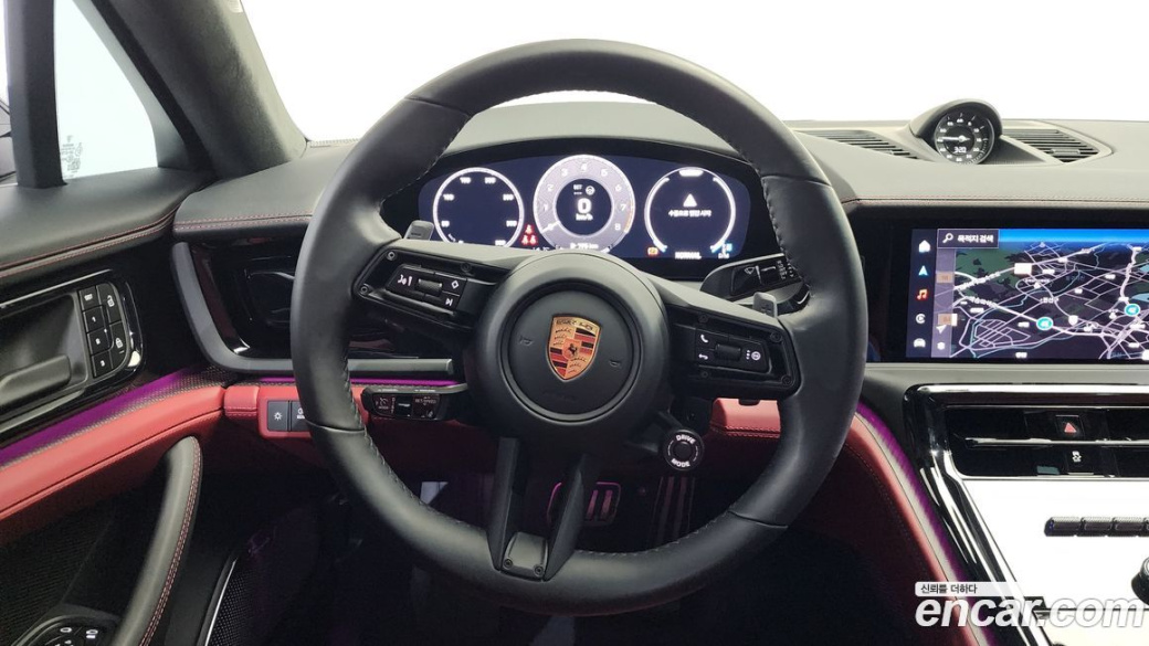 Porsche Panamera 4.0 GTS, 2025