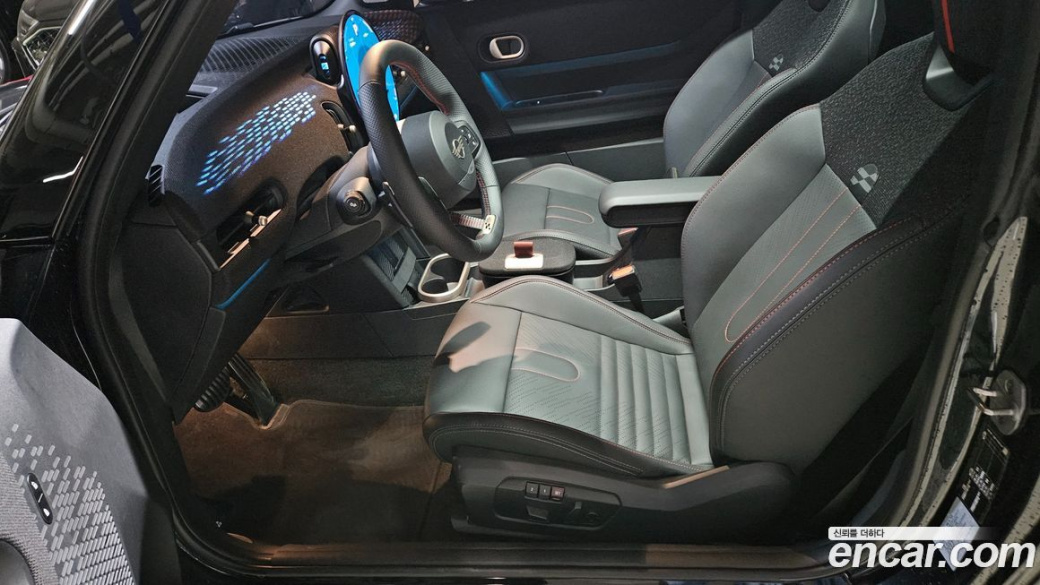 Mini Cooper JCW, 2025