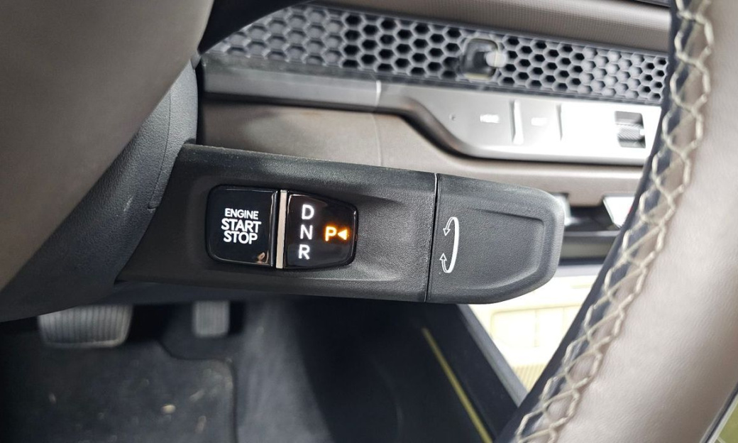 Kia Tasman 2.5T Gasoline 4WD, 2026
