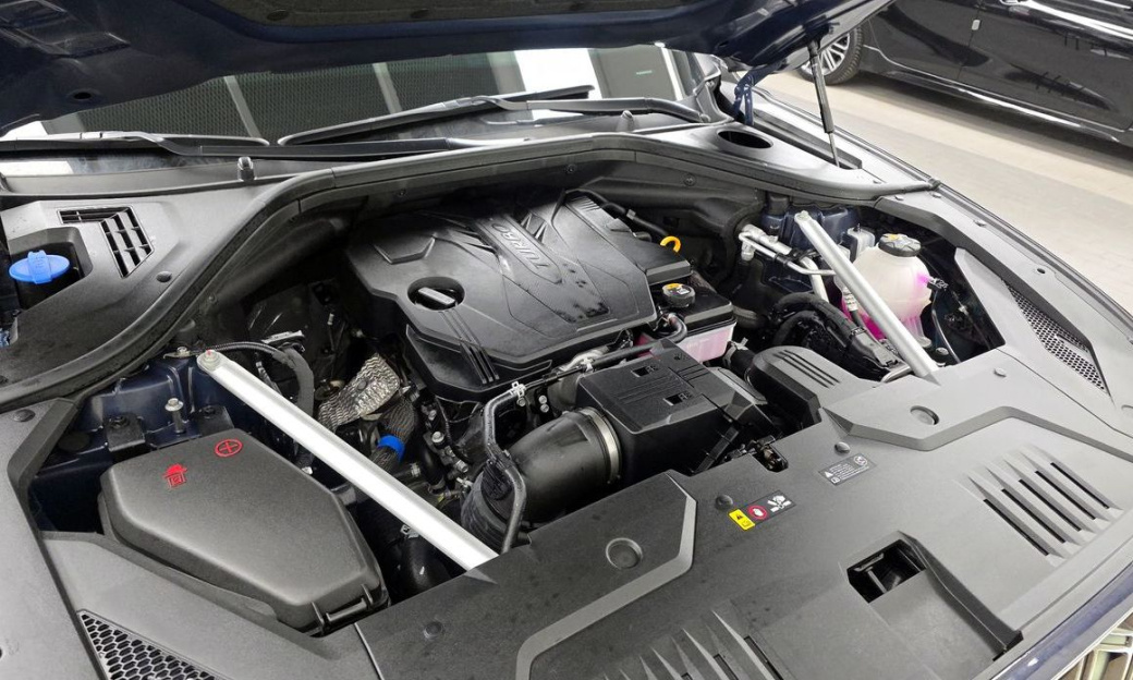Genesis GV70 2.5T Gasoline AWD, 2025