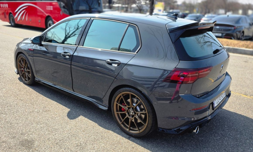 Volkswagen Golf 2.0 GTI, 2024