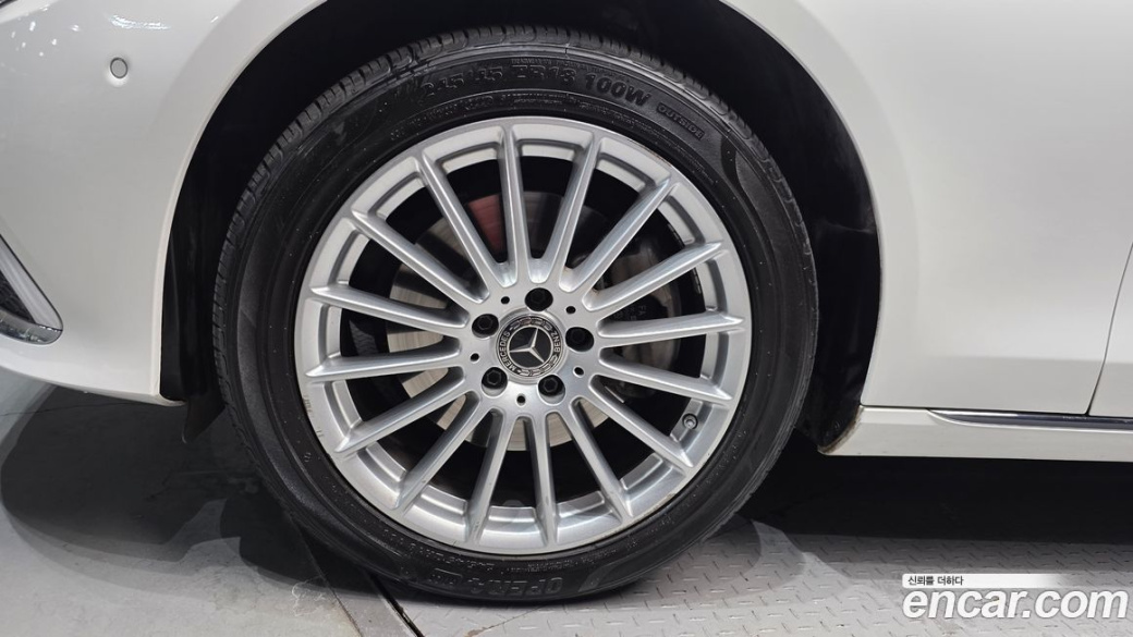 Mercedes-Benz E-Class E220d 4MATIC Exclusive, 2023