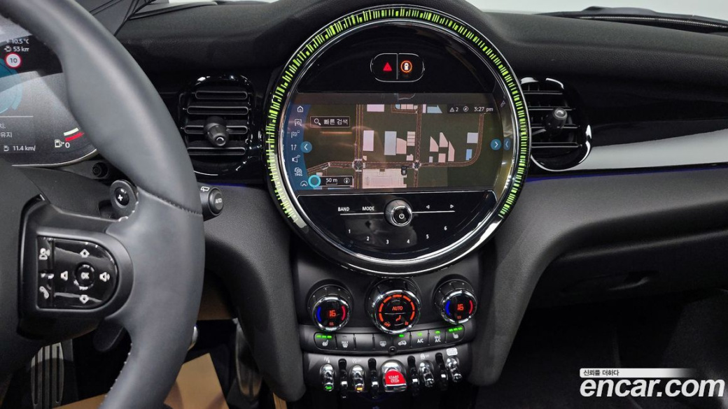 Mini Cooper JCW, 2024