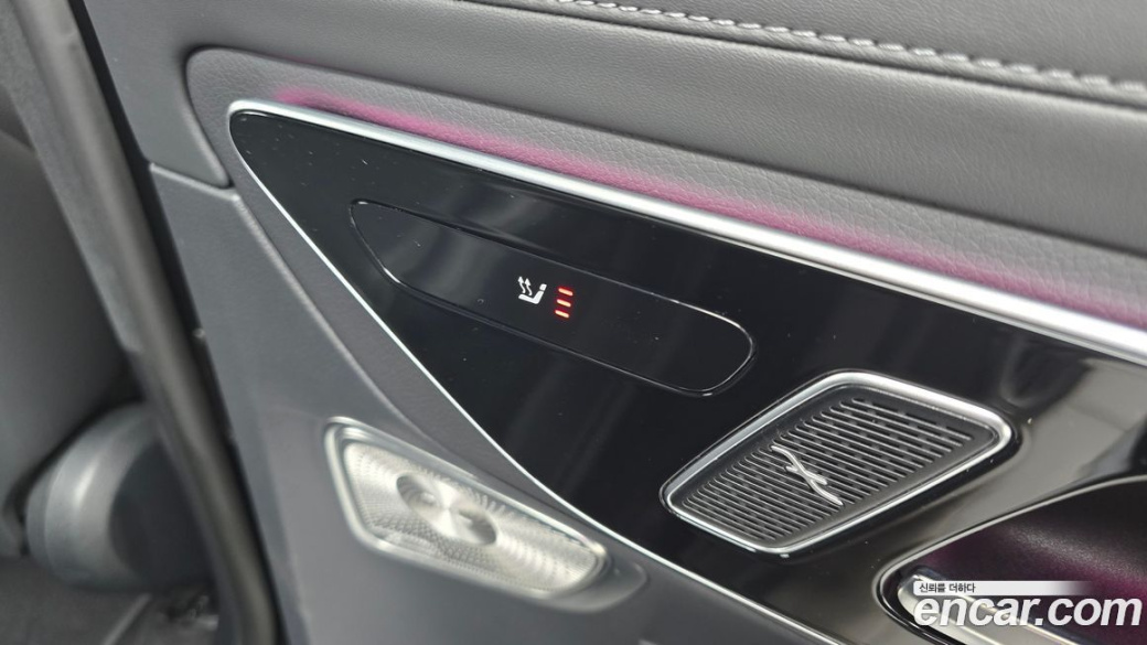 Mercedes-Benz GLC-Class GLC300 4MATIC AMG Line, 2024