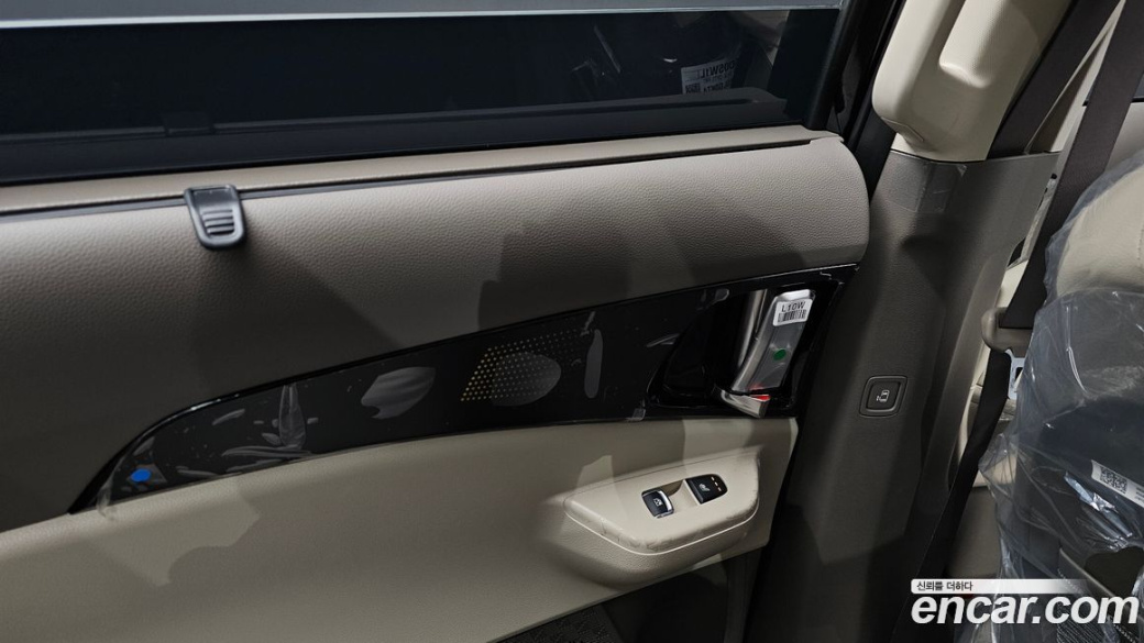Kia Carnival 9-Seater Signature, 2025