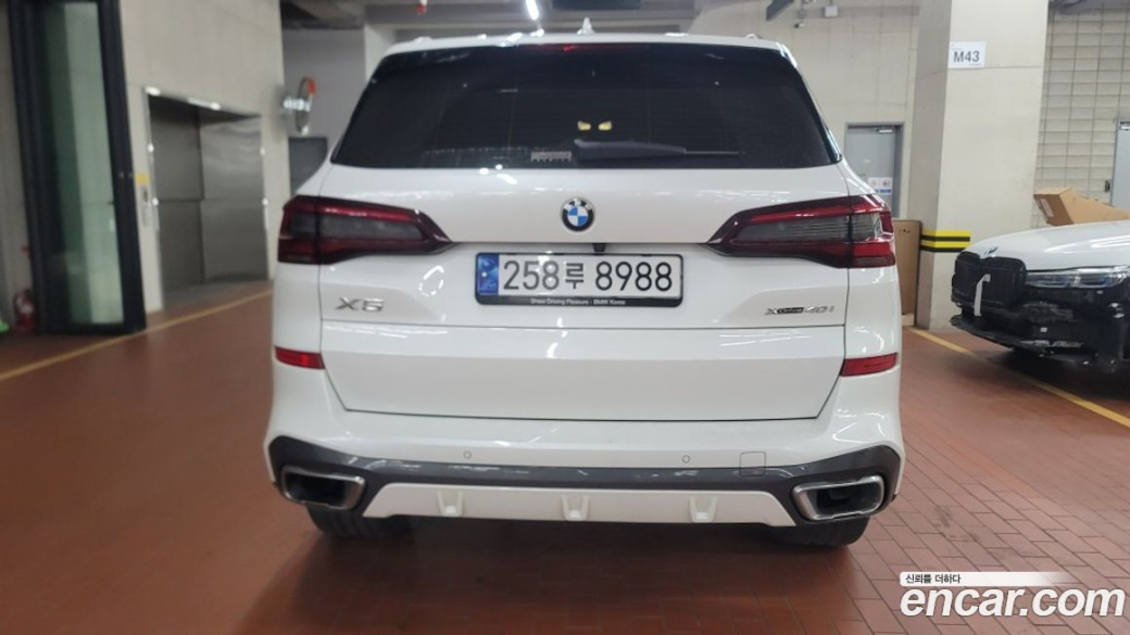 BMW X5 xDrive 40i M Sport, 2022