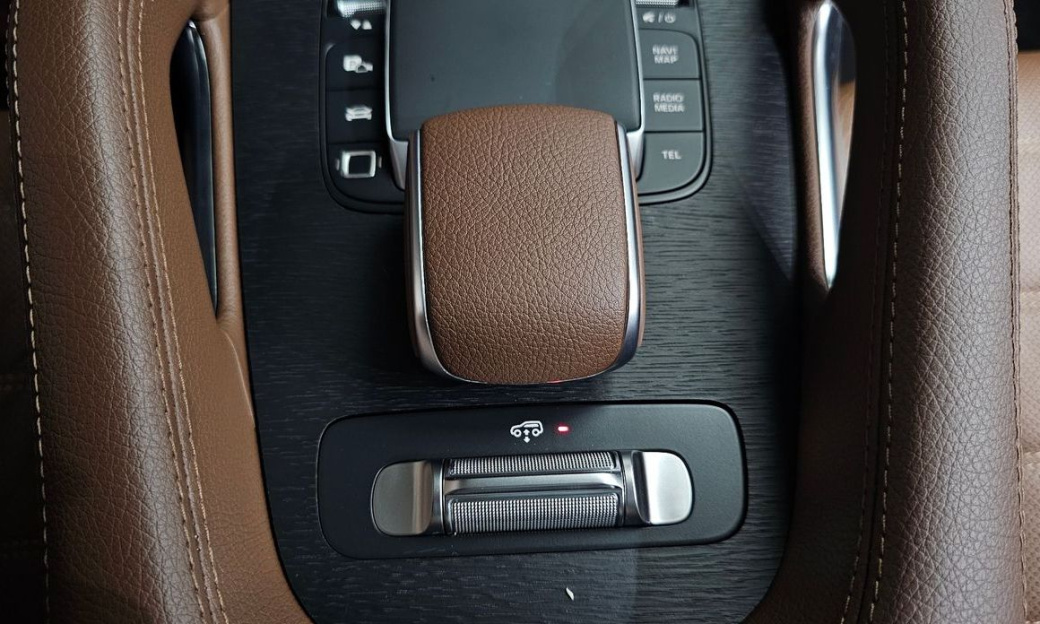 Mercedes-Benz GLE-Class GLE450 4MATIC, 2025