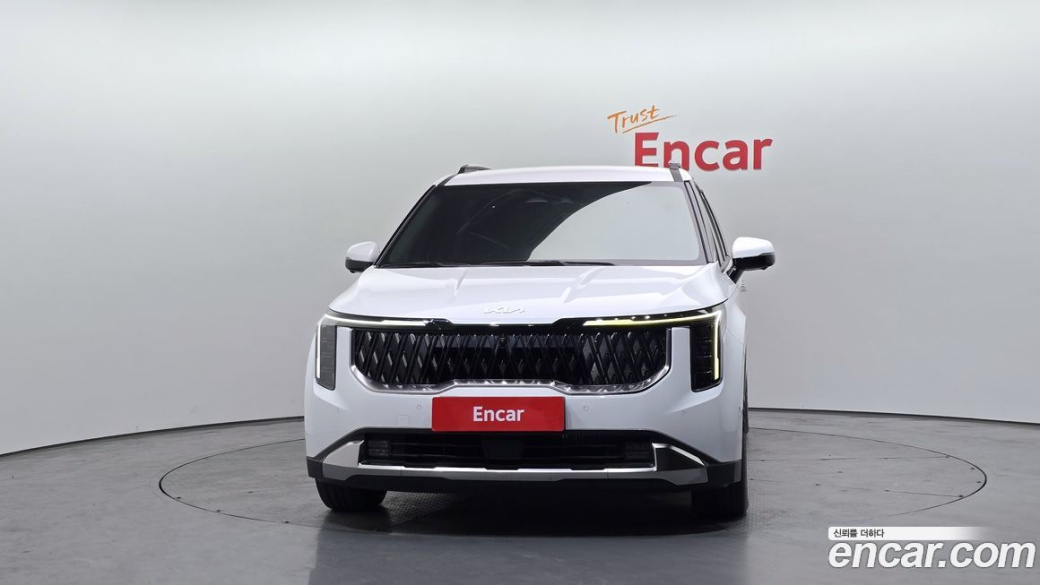 Kia Carnival 7-Seater Signature, 2024
