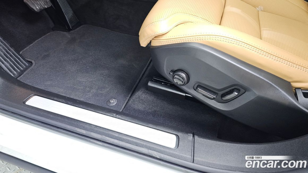 Volvo XC60 B6 Ultimate Bright, 2023