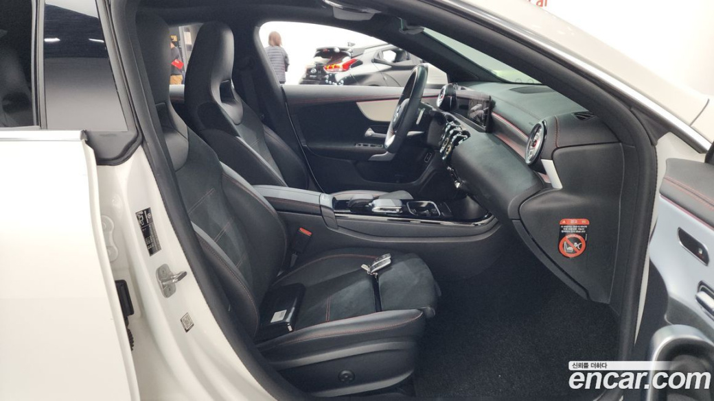 Mercedes-Benz CLA-Class CLA250 4MATIC, 2023