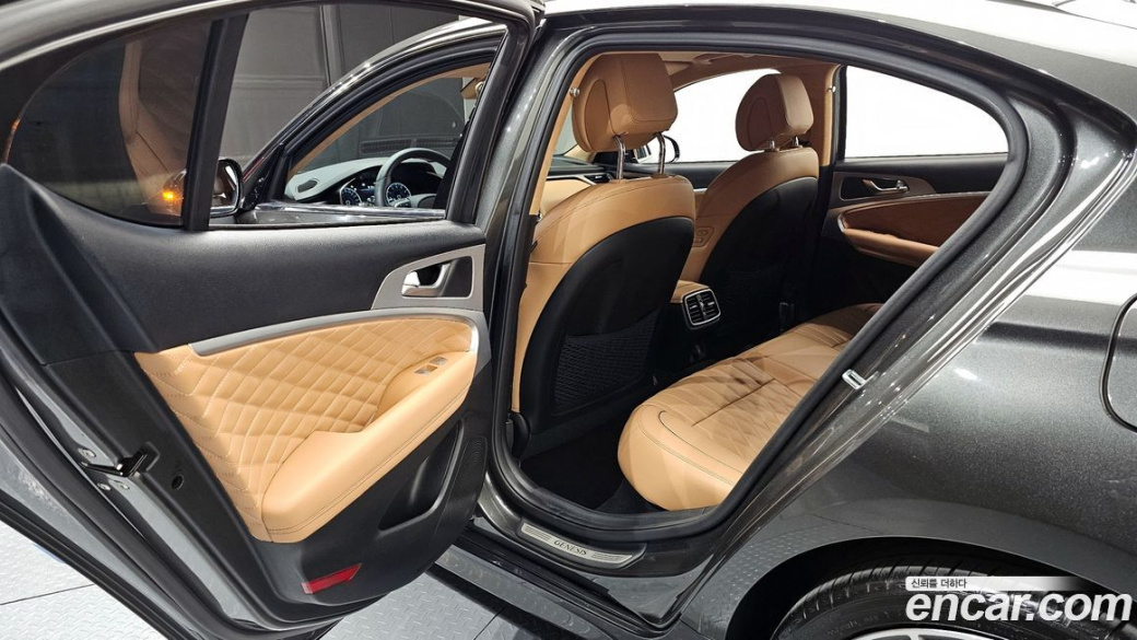 Genesis G70 Gasoline 2.0T 2WD, 2023