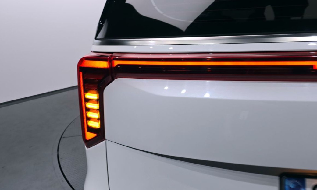 Kia Carnival 9-Seater Noblesse, 2025
