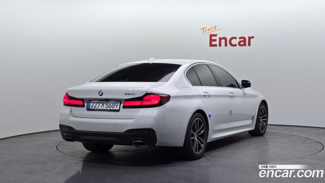 BMW 5-Series 520i M Sport, 2023