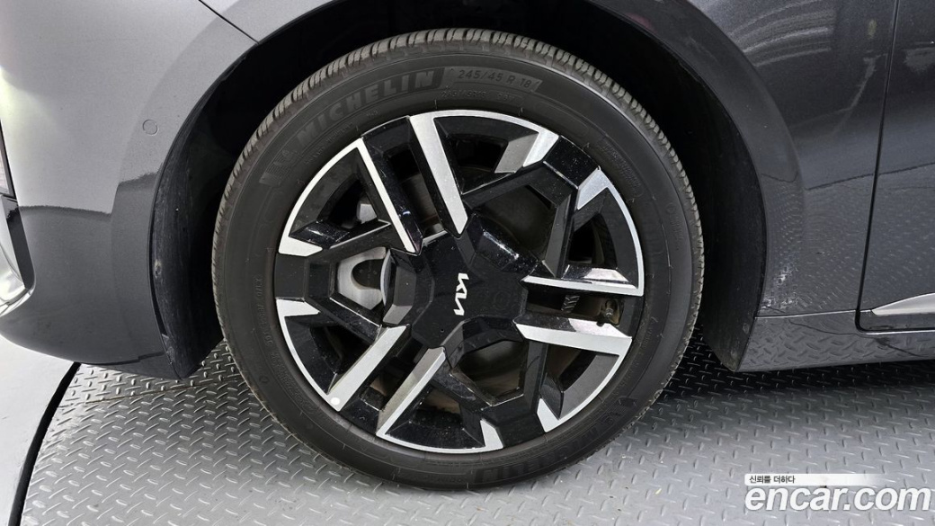 Kia K8 2.5 Gasoline 2WD, 2025