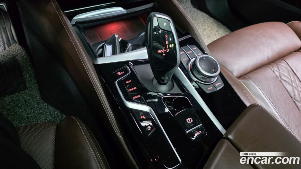BMW Gran Turismo 640i xDrive M Sport, 2022