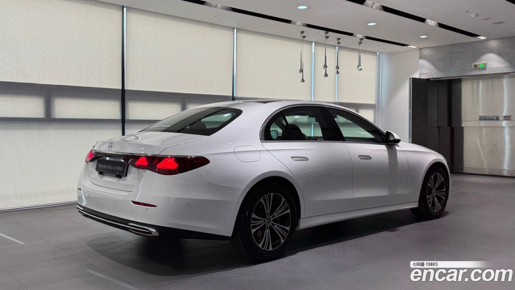 Mercedes-Benz E-Class E200 Avantgarde, 2025