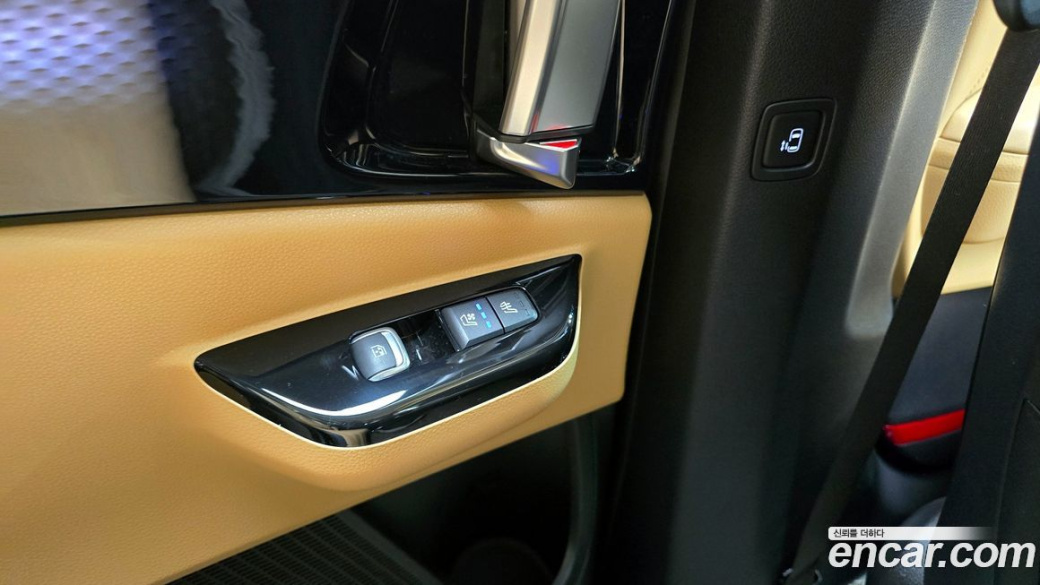 Kia Carnival 9-Seater Signature, 2023