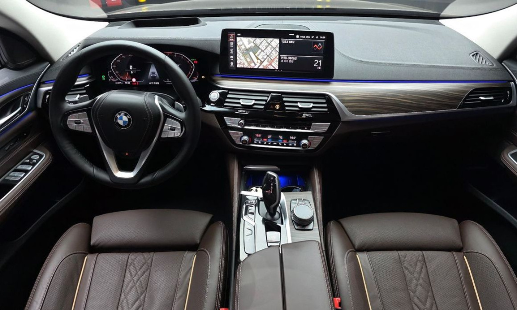 BMW Gran Turismo 630i xDrive Luxury, 2024