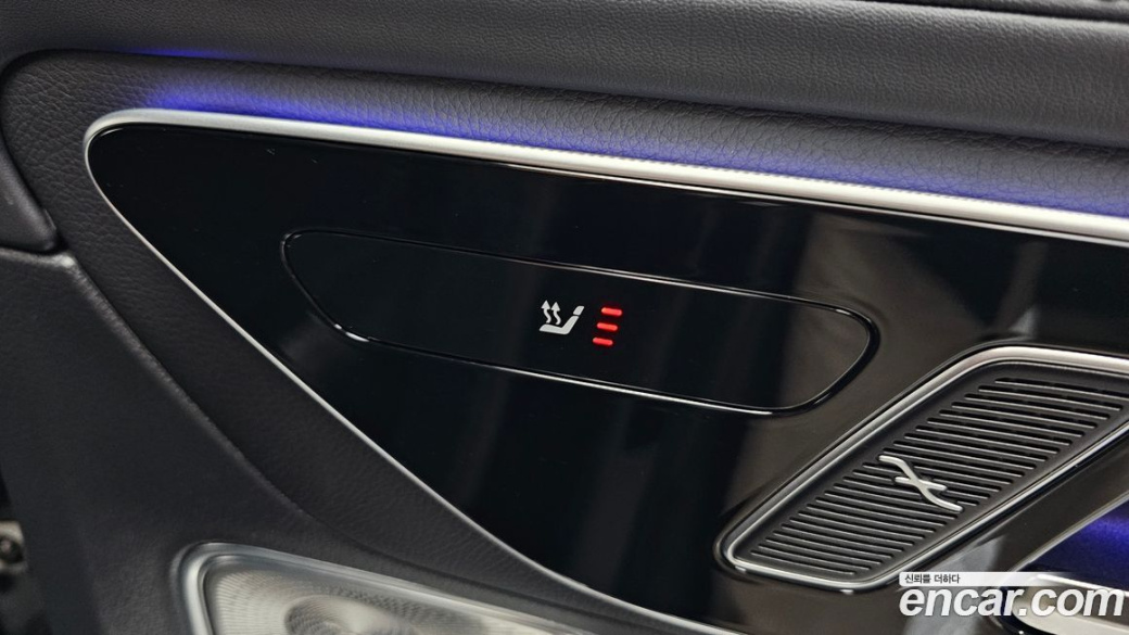 Mercedes-Benz GLC-Class GLC300 4MATIC AMG Line, 2023