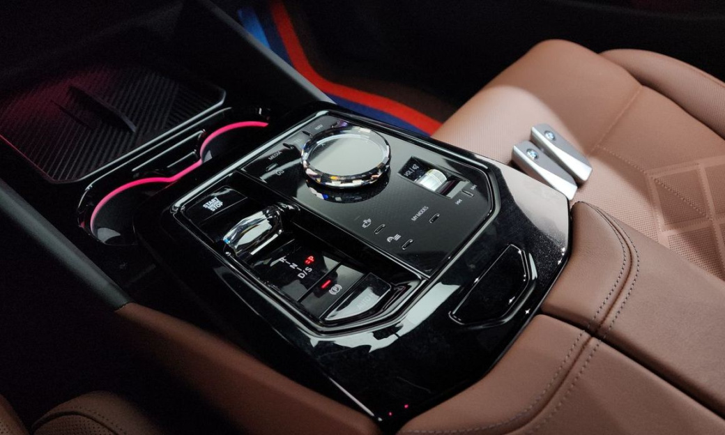 BMW 5-Series 530i xDrive M Sport, 2025