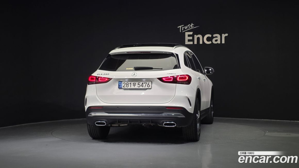 Mercedes-Benz GLA-Class GLA250 4MATIC, 2022