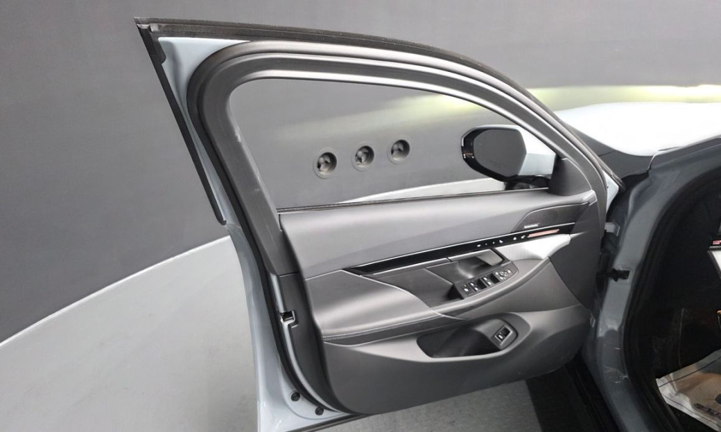 BMW 5-Series 520i M Sport, 2024