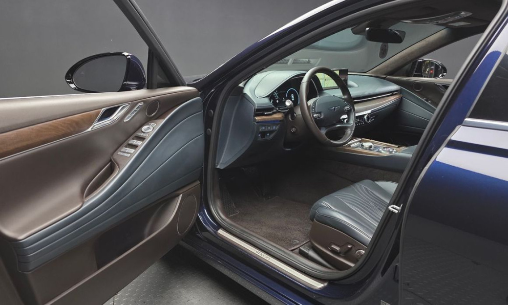 Genesis G80 Gasoline 2.5 Turbo AWD, 2024