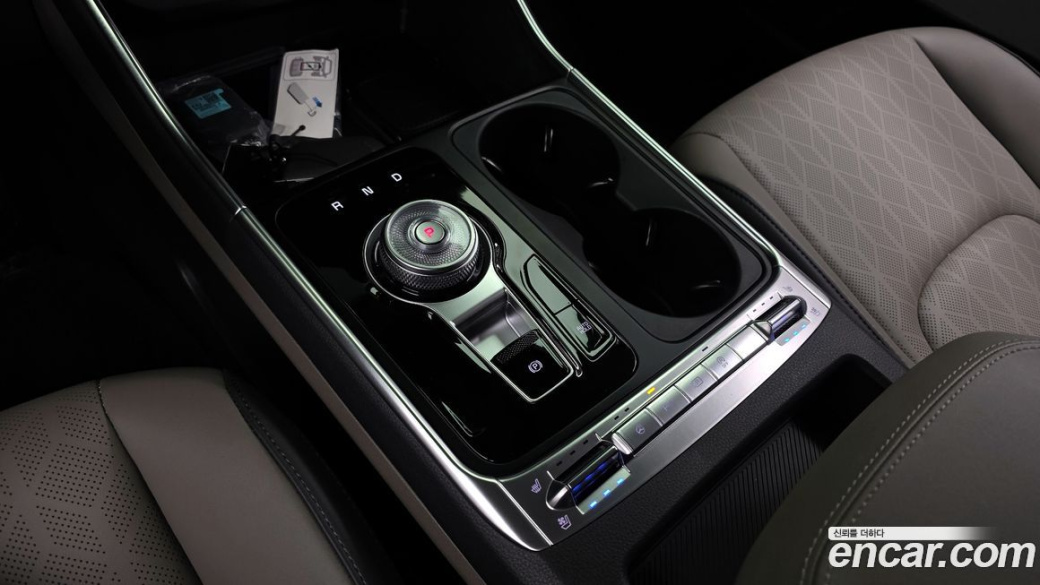 Kia Carnival 9-Seater Noblesse, 2025