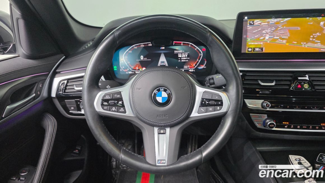 BMW 5-Series 520i M Sport, 2023