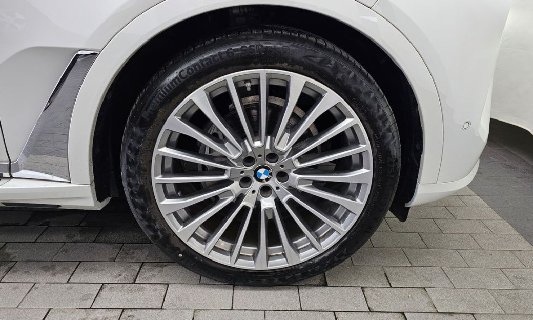BMW X7 xDrive 40i Design Pure Excellence 7-Seater, 2024