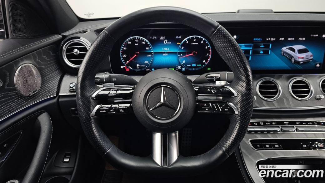Mercedes-Benz E-Class E350 4MATIC AMG Line, 2023