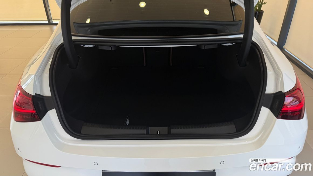 Mercedes-Benz CLA-Class CLA250 4MATIC, 2026